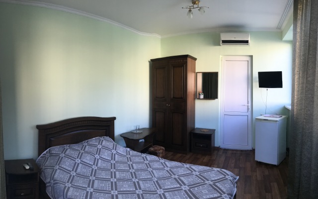 Otdyih V Loo Guest House