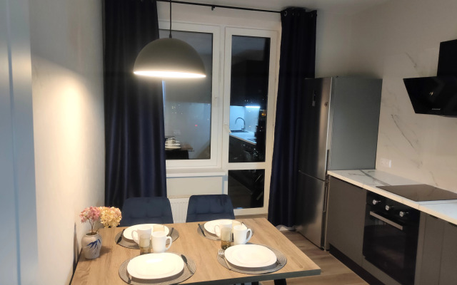 Апартаменты видовые двухкомнатные у метро на 24 этаже