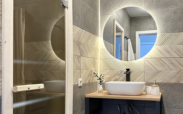 Частный Дом Барнхаус №2 на 10 гостей, с дровяной баней и горячим чаном