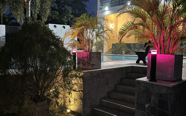 Surf and Ride by Alisher Guest house