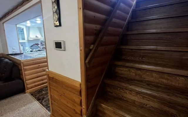 Na Ulitse Batayskoy 10a Private house