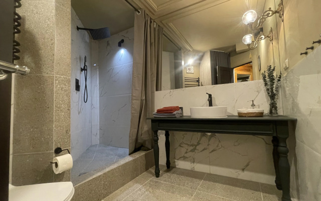 Kislovodsk: dizayn v istoricheskom osobnyake Flat