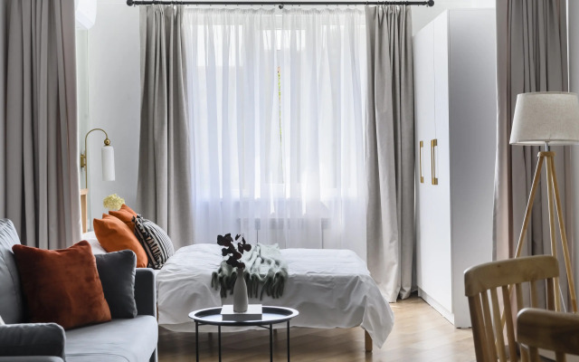 Arbat, Zolotoy Kvadrat, Istoricheskiy Tsentr Almaty Flat