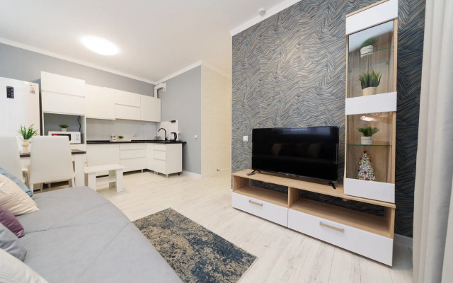Trekhkomnatnaya U Parka Flat