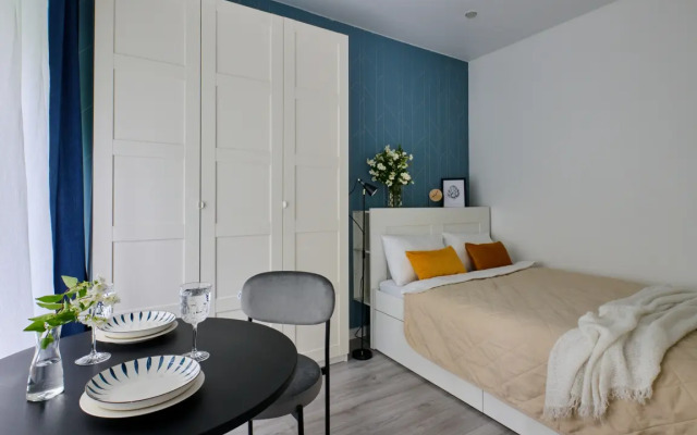 First 4 Apartments