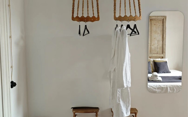 Меблированные комнаты Гости Любят на Жуковского