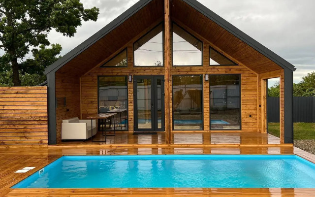 Частный дом Barn-House у леса с бассейном и банным чаном