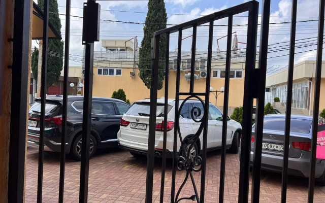 Nasezam Nizhneimeretinskaya 137a Flat