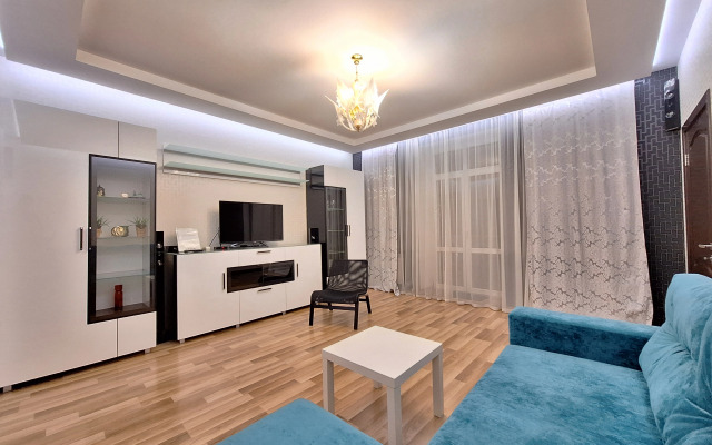 Stilnaya 3-Kom Kvartira V Tsentre Apartments