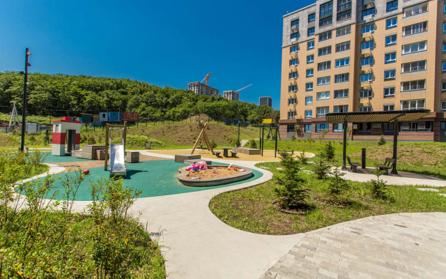 Shikarnaya Ryadom S Morem Flat