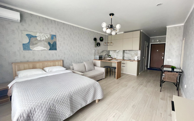 S basseynom u morya Apartment