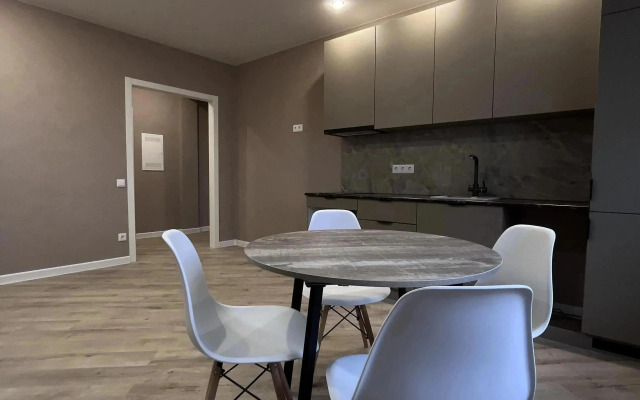 Novyie Apartamentyi Flat