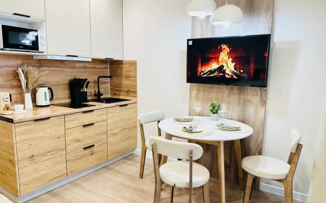 Квартира Поделам с балконом на 14 этаже у арены Трактор