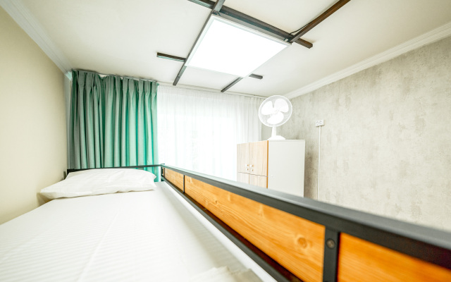 Hostel Shato Plaza