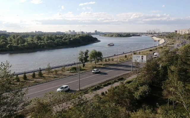 Апартаменты Набережная Иртыша