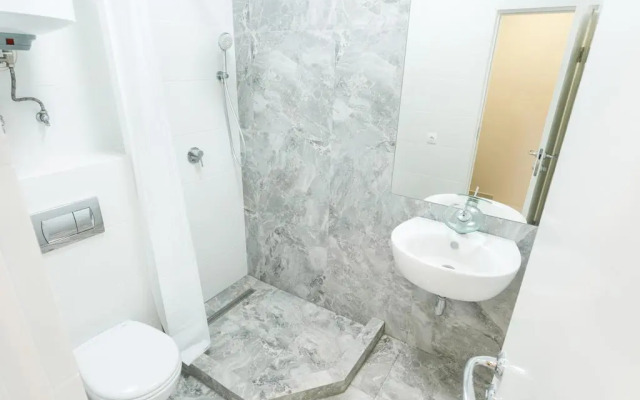 Studiya v Chastnom Dome s Basseynom i Spa Kompleksom Apartment