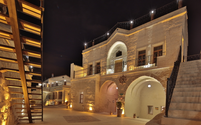 Fosil Cave Hotel