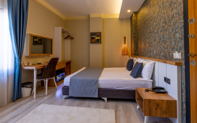 Der Inn Hotel