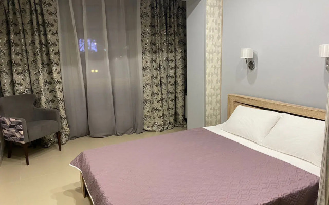 V Tsentre Sochi Apartments