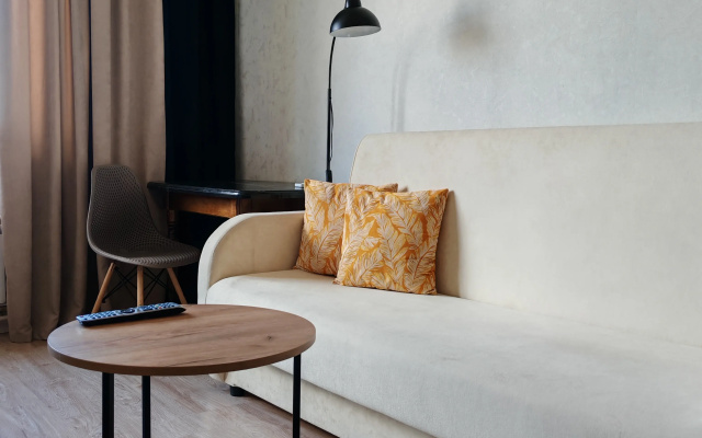 Apartamenty Prostornaa Dvuh Komnatnaa Kvartira s Parkovkoj vo dvore
