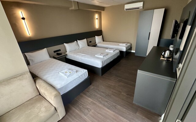 Esse Joven Hotel