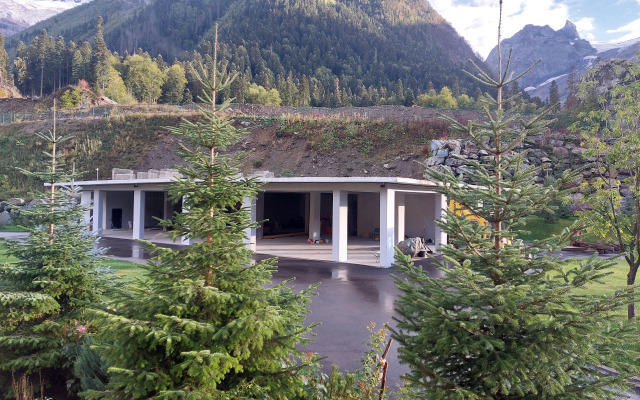 Arkhar Guest House