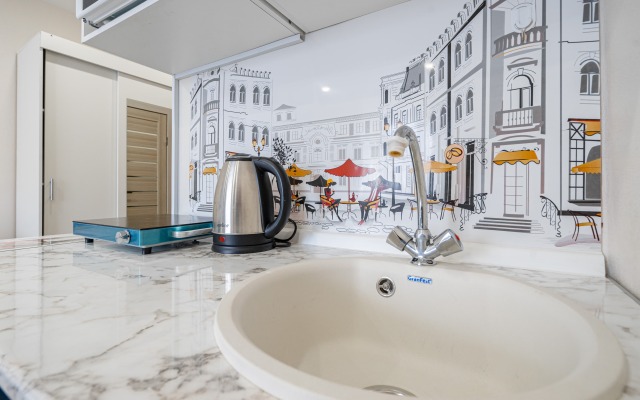 Uyutnaya studiya na prospekte Kosmonavtov Apartments