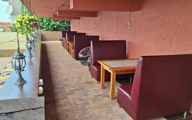 Kiparizzz Hotel