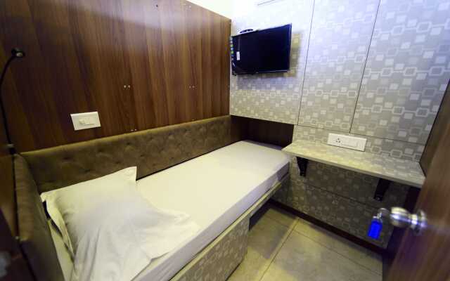 Bedspace Capsule Hotel