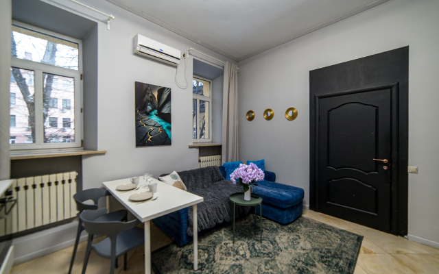 Апартаменты Жуковского 1/2/10 с2 (109)