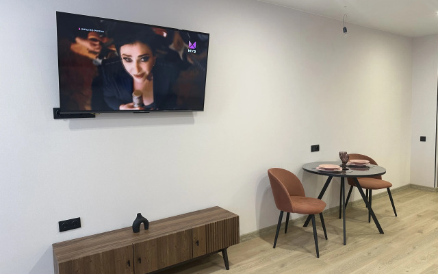 Квартира Дизайнерская Студия Напротив Роял Парка