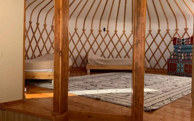 Бунгало Rahmat Yurts