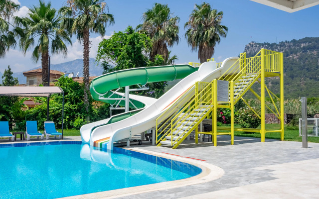 Pera Aura Hotel