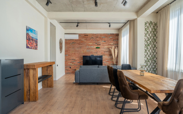 Trehkomnatniye Niabi Loft Apartments