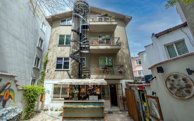 The Marions Suite Hotel