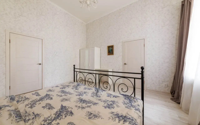 Квартира на улице Малой Морской 6