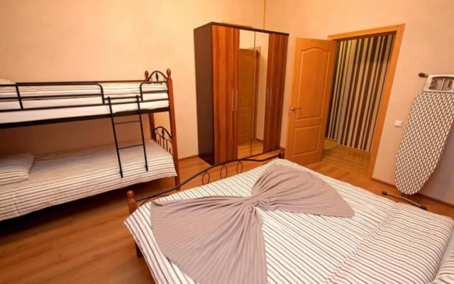 Samotsvet 3 Na Kievskoy 3 Apartments