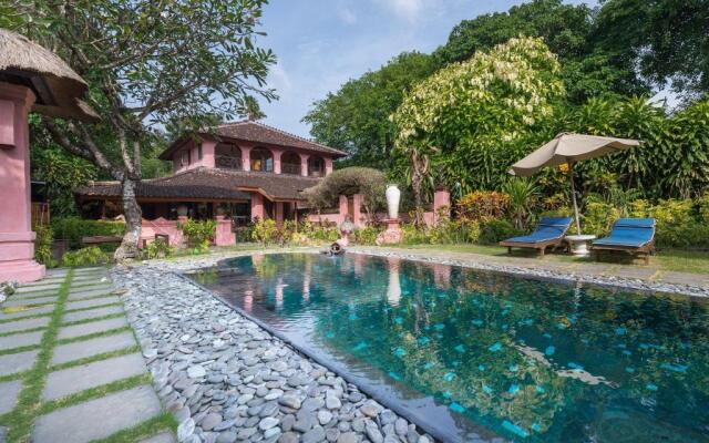 La Taverna Suites Hotels