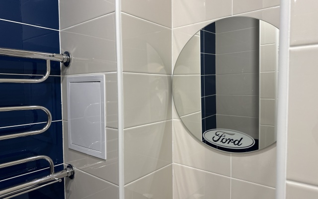 Апартаменты ФОРД против ФЕРРАРИ