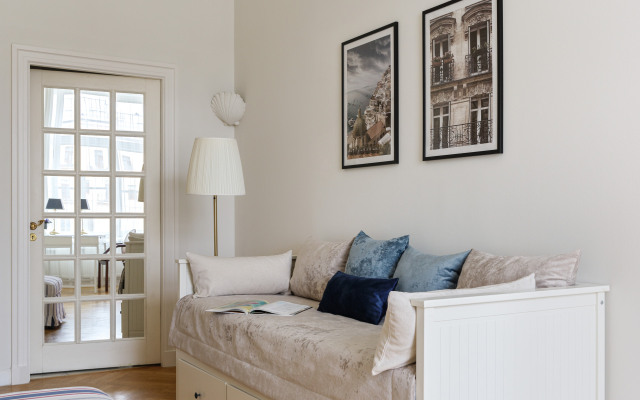 Апартаменты Minin Apartments с видом на Фонтанку 180 кв.м.