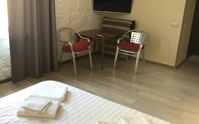 Malibu Hostel