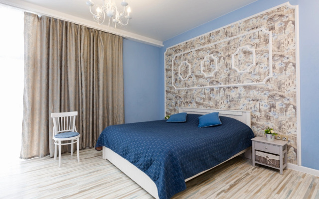 Апартаменты Этажидейли на Белинского с балконом