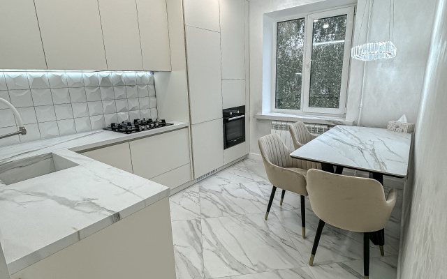 Na Chkalova Posle Remonta, 2 Komnaty: Gostinaya i Spalnya Apartments