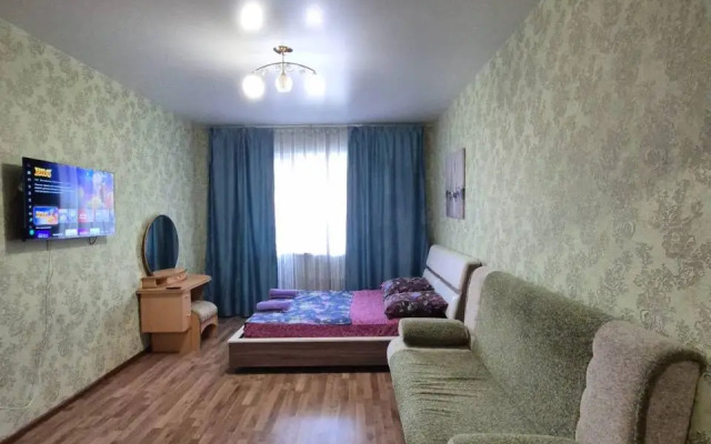 Квартира однокомнатная возле ТРЦ Аура