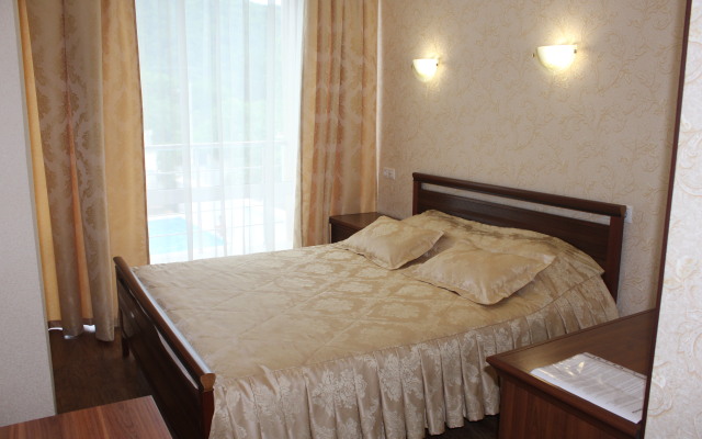 New Astoria Hotel