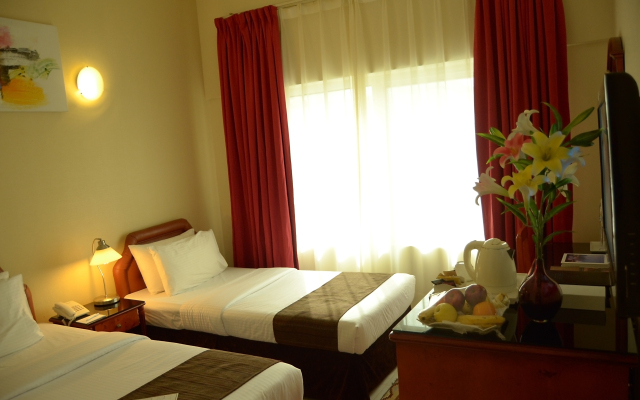 Nejoum Al Emarate Hotel