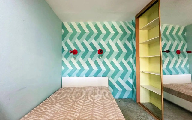Ryadom s metro Vojkovskaya na Novopodmoskovnom pereulke Apartments