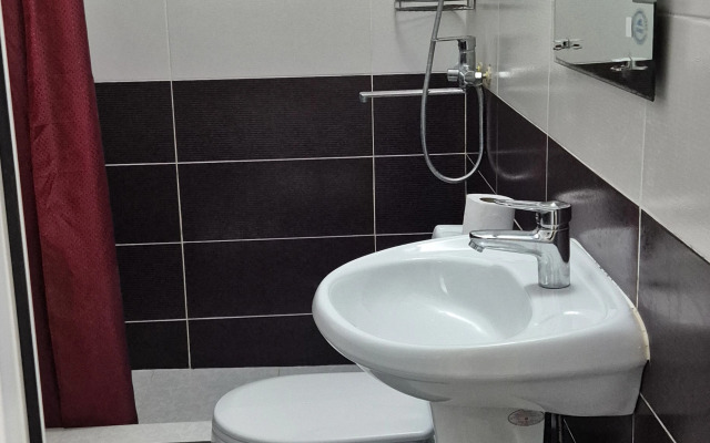 Shapsugskaya 6A Guest House