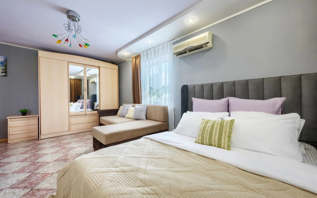 Studiya V Tsentre Flat