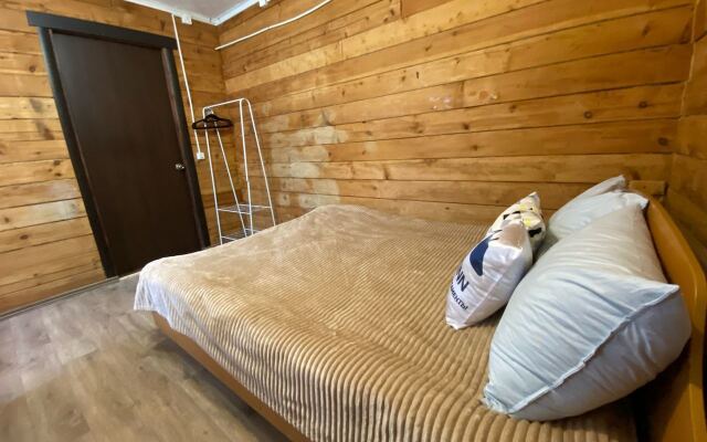 Udacha Dlya 7-Kh Gostey Hotel